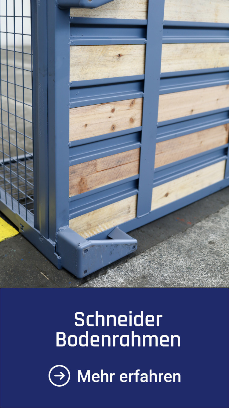 Bodenrahmen von Schneider aus Metall mit Holzverkleidung, ideal für Lager- und Transportlösungen, präsentiert in einem industriellen Umfeld.